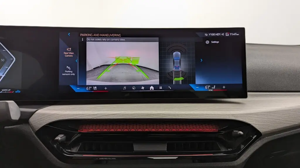 2025 Toyota Camry LE photo 18