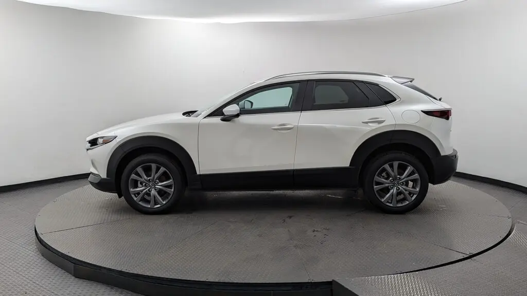 2025 Mazda CX-30 2.5 S Preferred photo 2