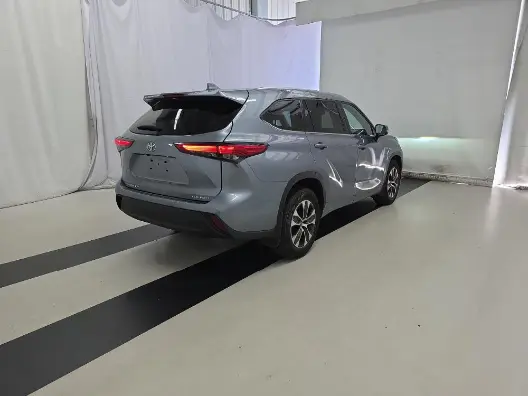 Florida Fine Cars - Used TOYOTA HIGHLANDER 2021 MIAMI XLE