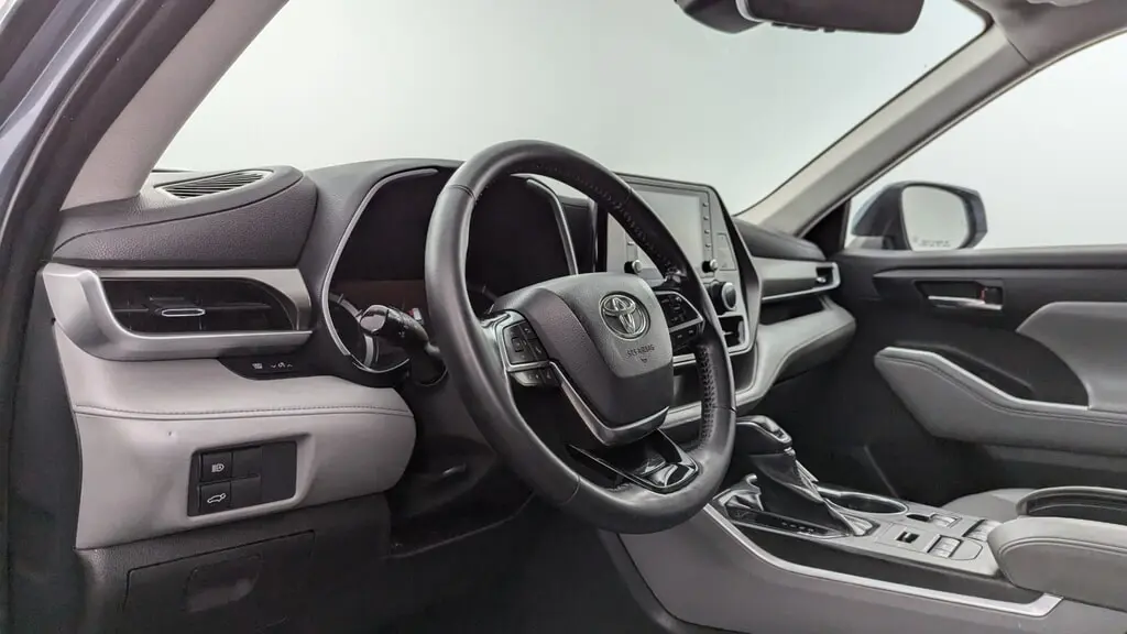 Florida Fine Cars - Used TOYOTA HIGHLANDER 2021 MIAMI XLE