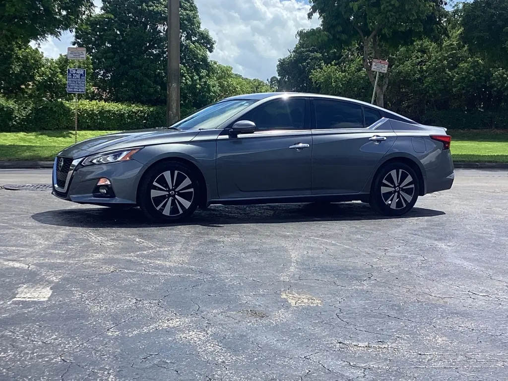 Florida Fine Cars - Used NISSAN ALTIMA 2019 WEST PALM 2.5 SV