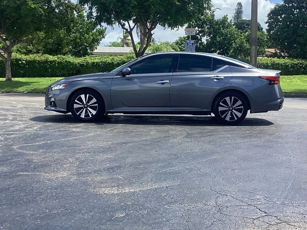Florida Fine Cars - Used NISSAN ALTIMA 2019 WEST PALM 2.5 SV