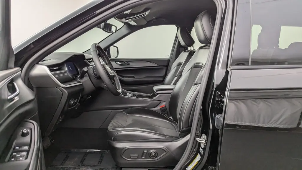 Florida Fine Cars - Used JEEP GRAND CHEROKEE L 2024 WEST PALM ALTITUDE