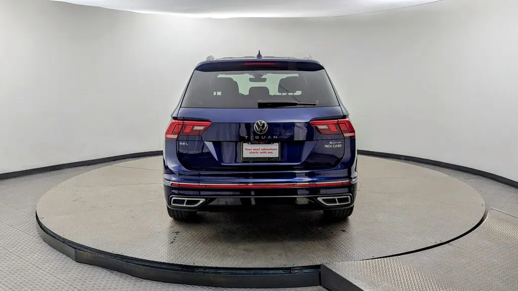 2024 Volkswagen Tiguan SEL R-Line Black photo 3