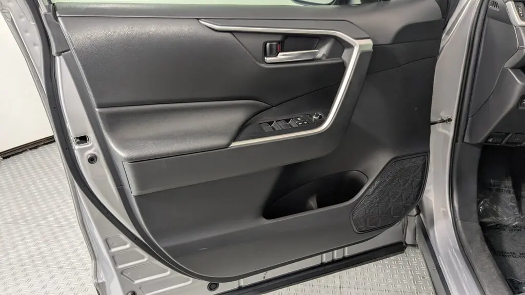 Florida Fine Cars - Used TOYOTA RAV4 2019 ORLANDO XLE PREMIUM