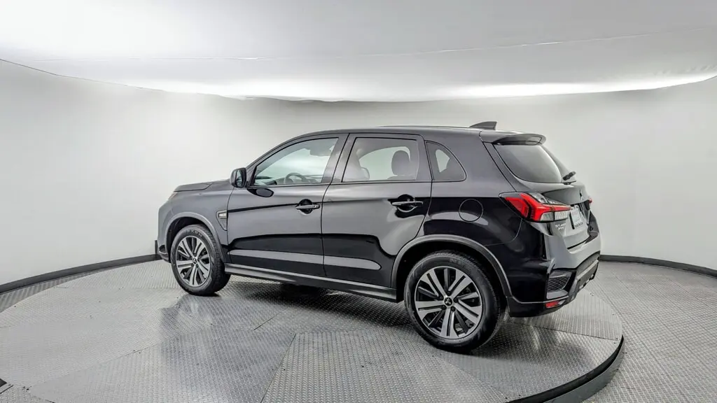 2022 Mitsubishi Outlander Sport ES photo 3