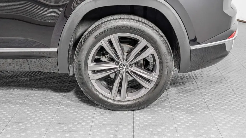 Florida Fine Cars - Used VOLKSWAGEN ATLAS CROSS SPORT 2021 ORLANDO 3.6L V6 SE W/TECHNOLOGY R-LINE