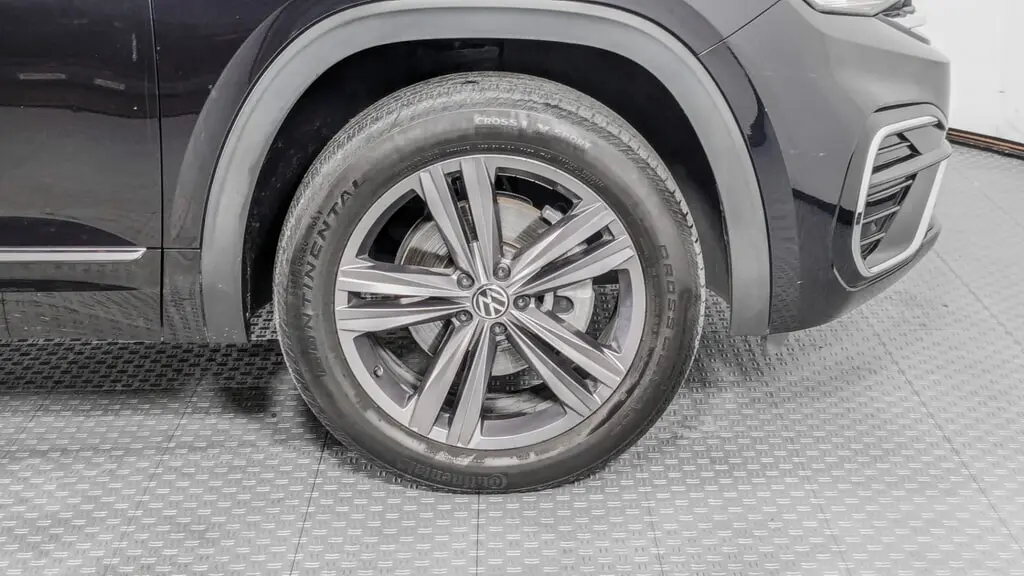 Florida Fine Cars - Used VOLKSWAGEN ATLAS CROSS SPORT 2021 ORLANDO 3.6L V6 SE W/TECHNOLOGY R-LINE