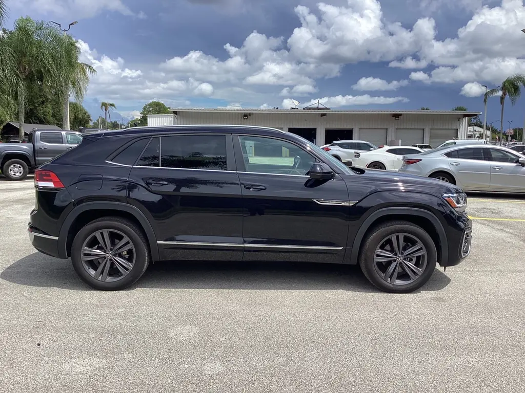 Florida Fine Cars - Used VOLKSWAGEN ATLAS CROSS SPORT 2021 ORLANDO 3.6L V6 SE W/TECHNOLOGY R-LINE
