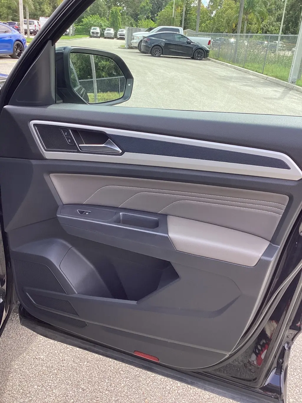 Florida Fine Cars - Used VOLKSWAGEN ATLAS CROSS SPORT 2021 ORLANDO 3.6L V6 SE W/TECHNOLOGY R-LINE