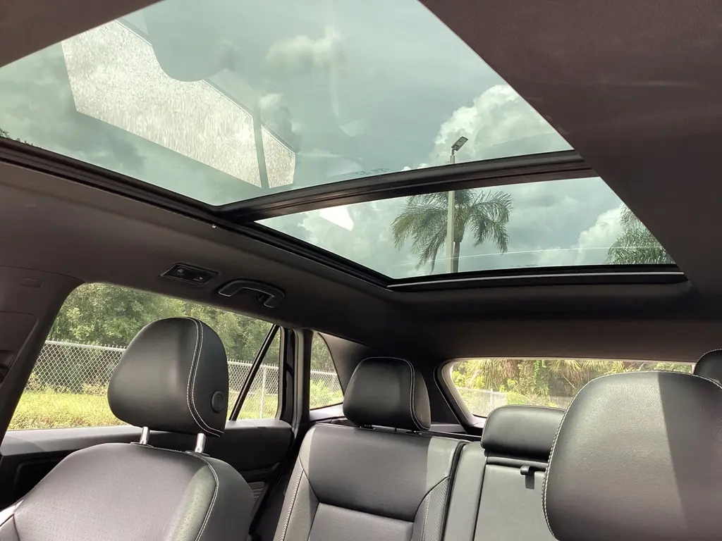Florida Fine Cars - Used VOLKSWAGEN ATLAS CROSS SPORT 2021 ORLANDO 3.6L V6 SE W/TECHNOLOGY R-LINE