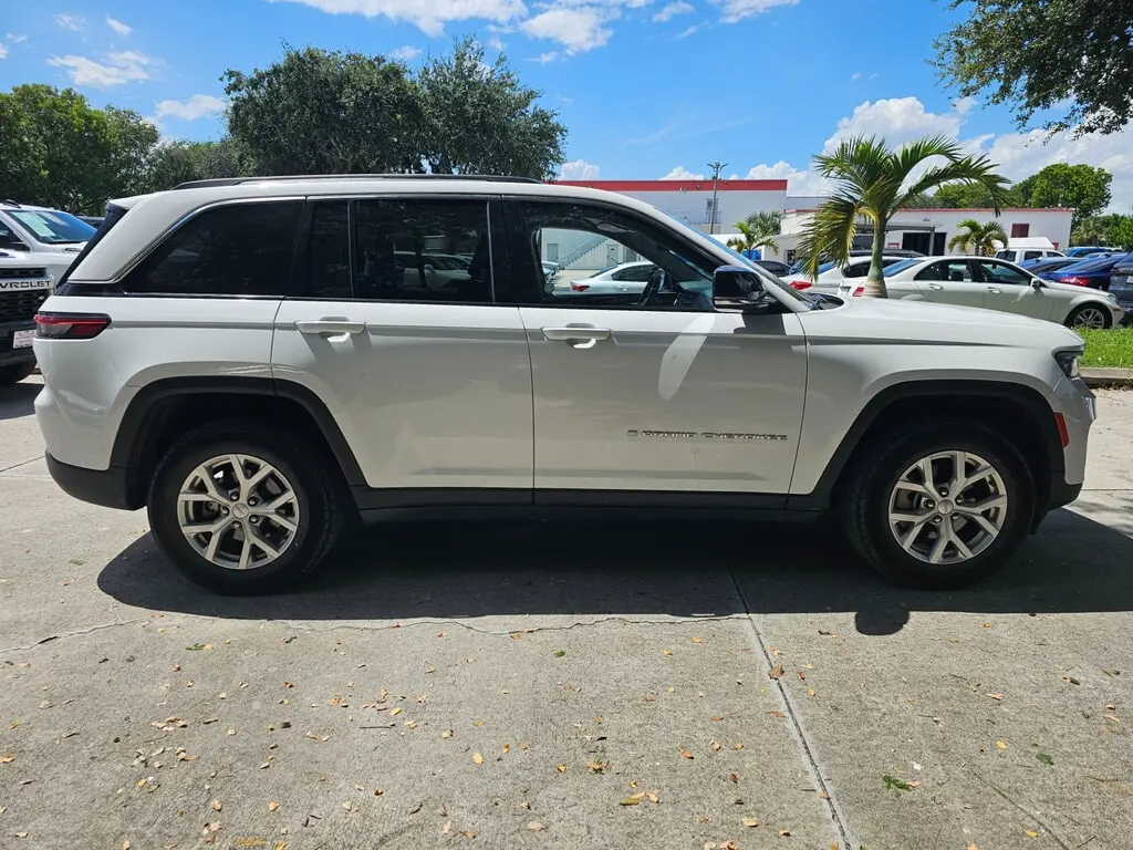Florida Fine Cars - Used JEEP GRAND CHEROKEE 2023 WEST PALM LIMITED