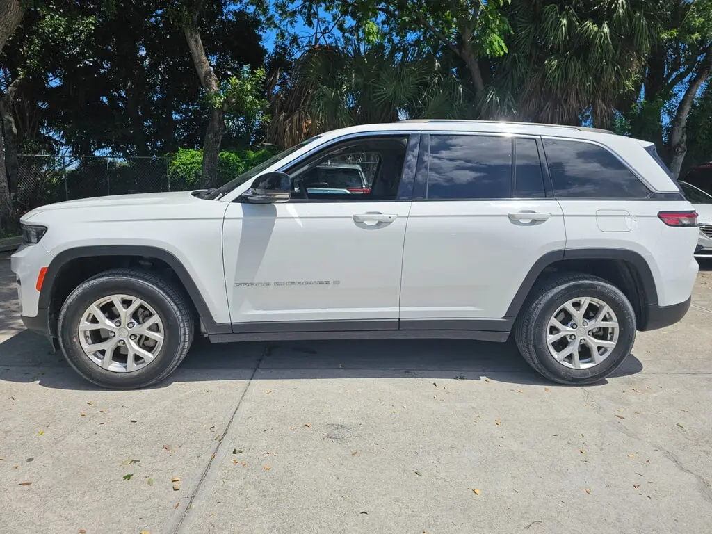 Florida Fine Cars - Used JEEP GRAND CHEROKEE 2023 WEST PALM LIMITED