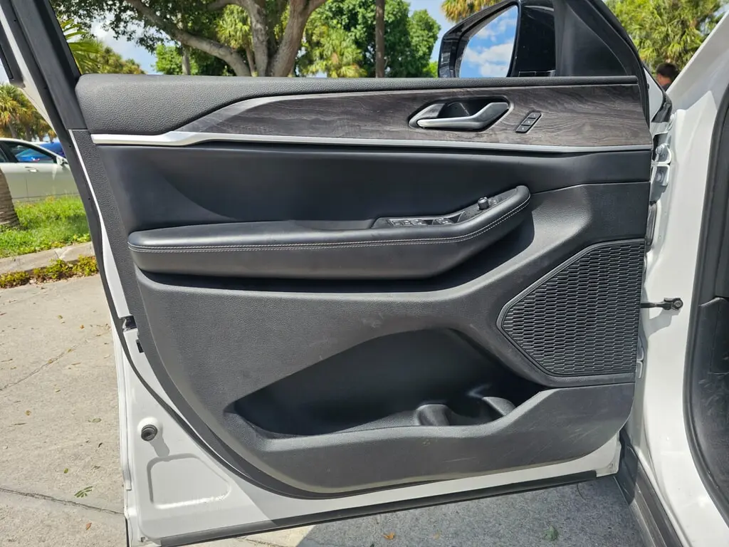 Florida Fine Cars - Used JEEP GRAND CHEROKEE 2023 WEST PALM LIMITED
