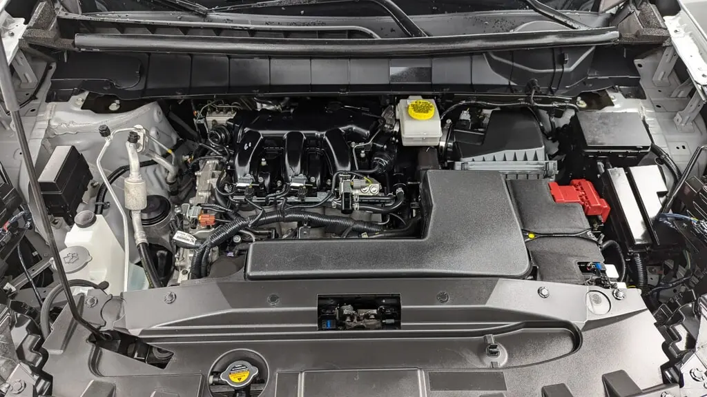 2025 Nissan Pathfinder SV photo 22