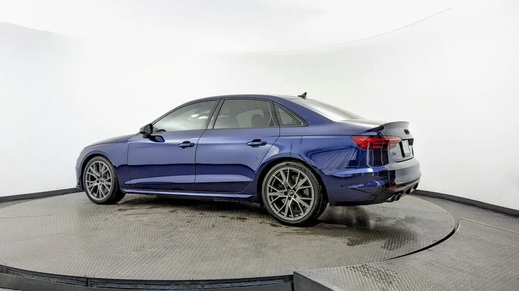 2022 Audi S4 Base Premium Plus photo 2