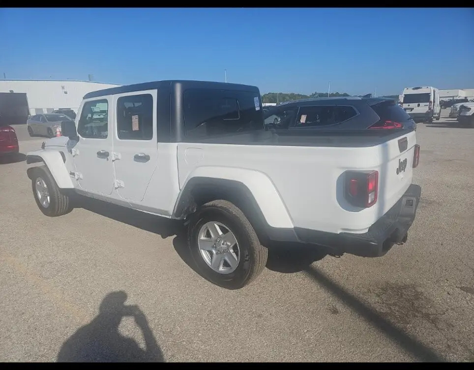 Florida Fine Cars - Used JEEP GLADIATOR 2023 MARGATE SPORT S