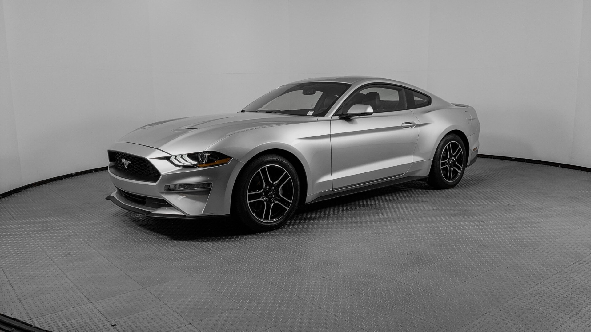 2018 Ford Mustang EcoBoost Premium's photo