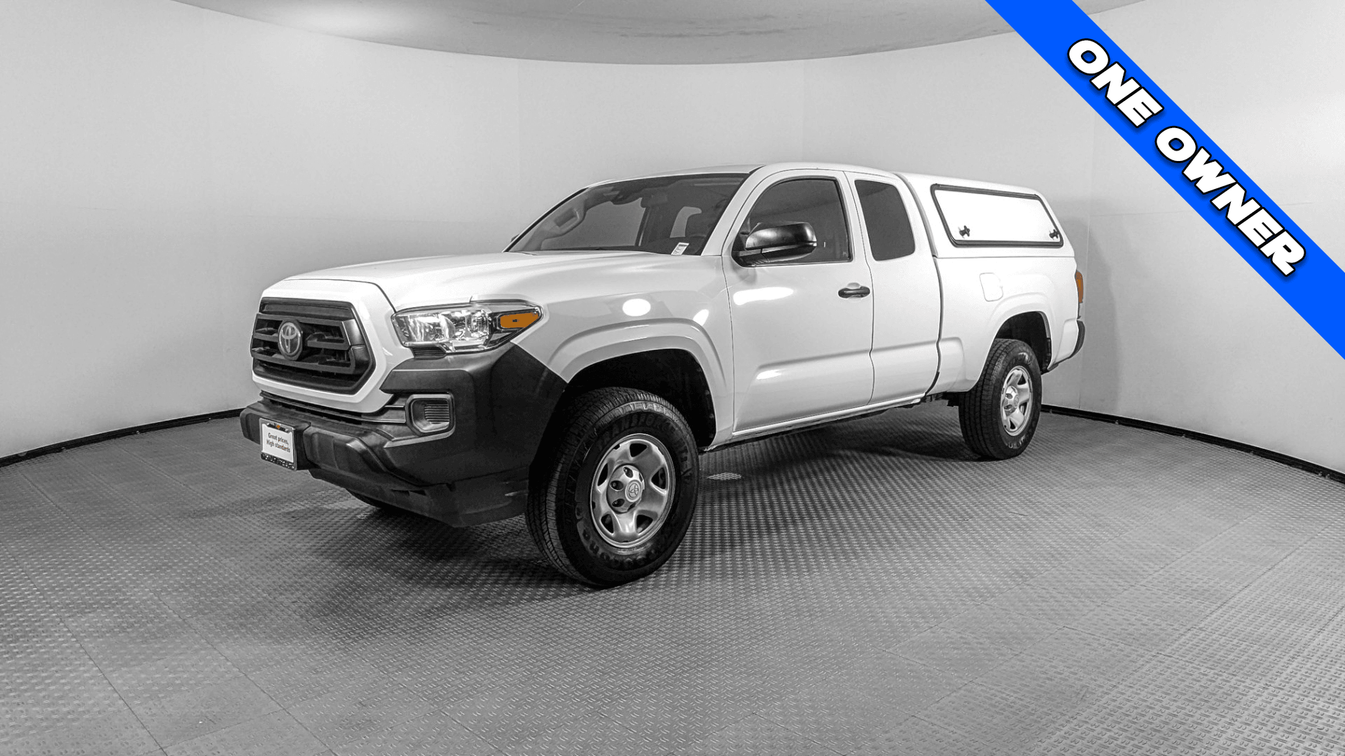 2021 Toyota Tacoma SR's photo