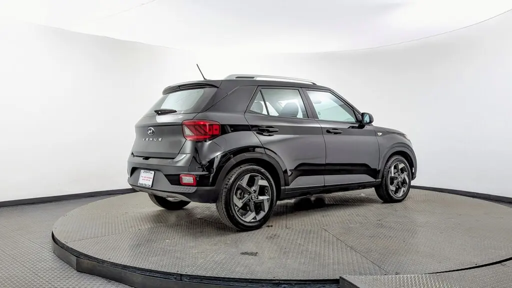 Florida Fine Cars - Used HYUNDAI VENUE 2023 MARGATE SEL