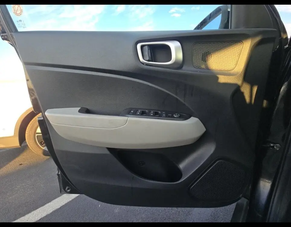 Florida Fine Cars - Used HYUNDAI VENUE 2023 MARGATE SEL