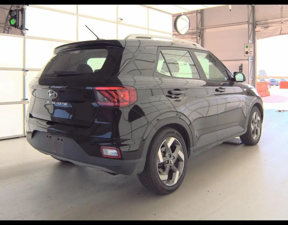 Florida Fine Cars - Used HYUNDAI VENUE 2023 MARGATE SEL
