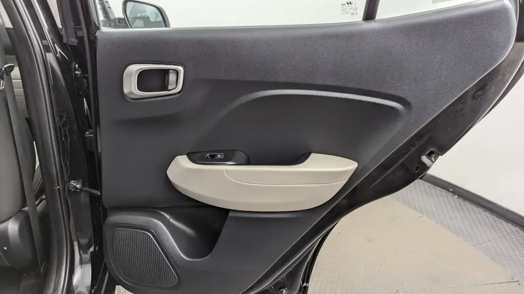 Florida Fine Cars - Used HYUNDAI VENUE 2023 MARGATE SEL