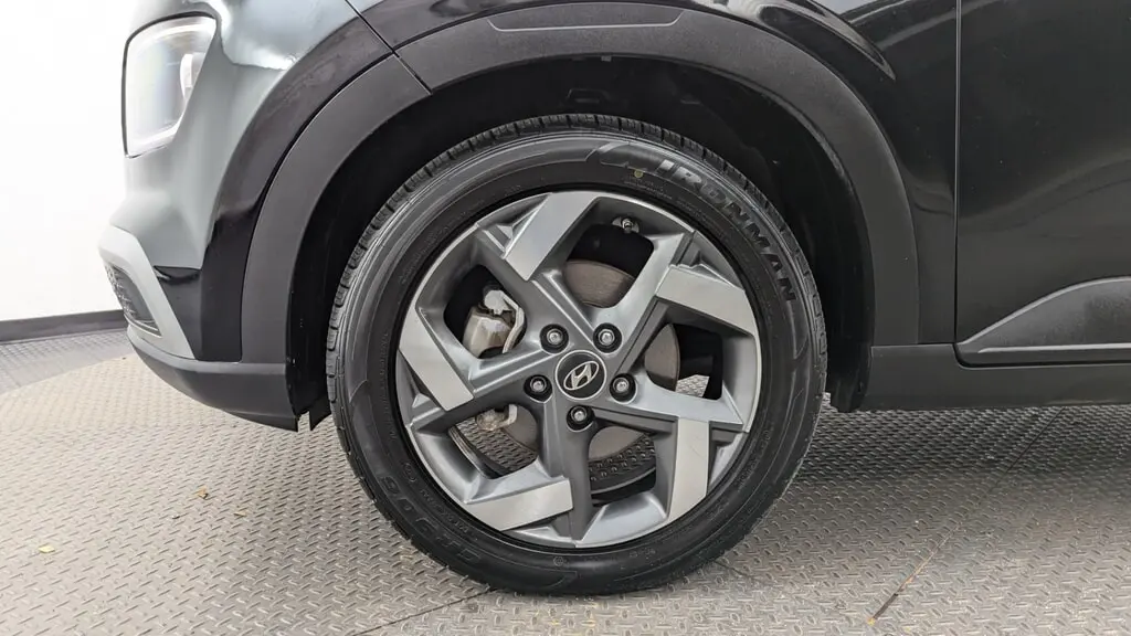 Florida Fine Cars - Used HYUNDAI VENUE 2023 MARGATE SEL