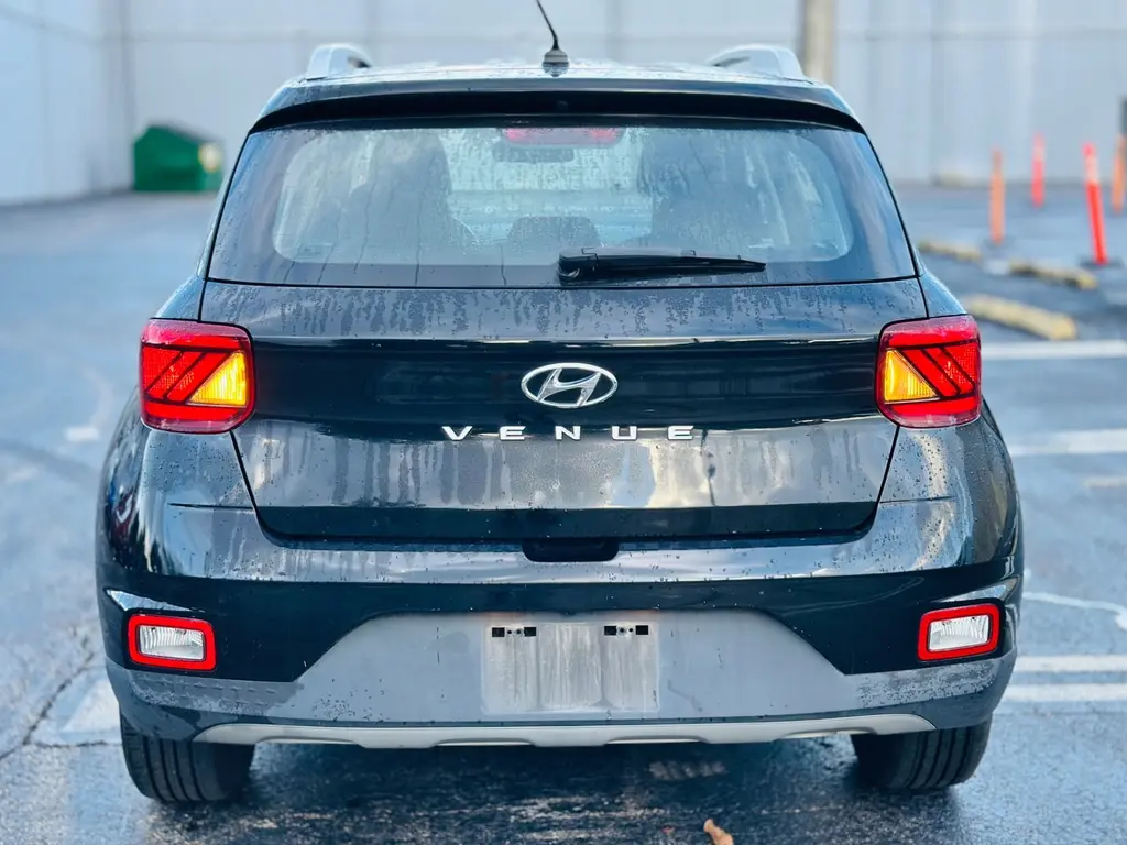 Florida Fine Cars - Used HYUNDAI VENUE 2023 MARGATE SEL