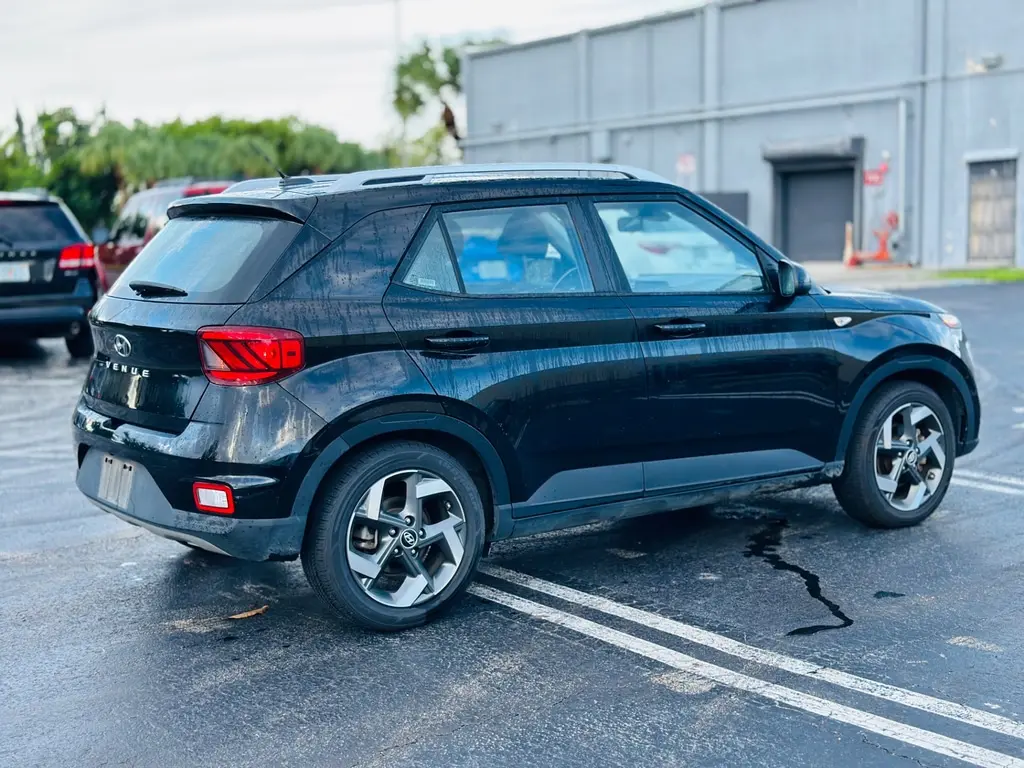Florida Fine Cars - Used HYUNDAI VENUE 2023 MARGATE SEL