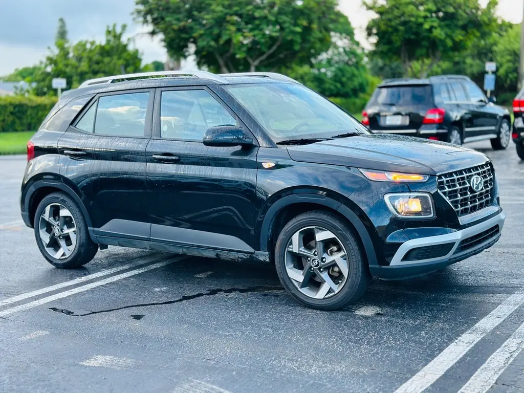 Florida Fine Cars - Used HYUNDAI VENUE 2023 MARGATE SEL