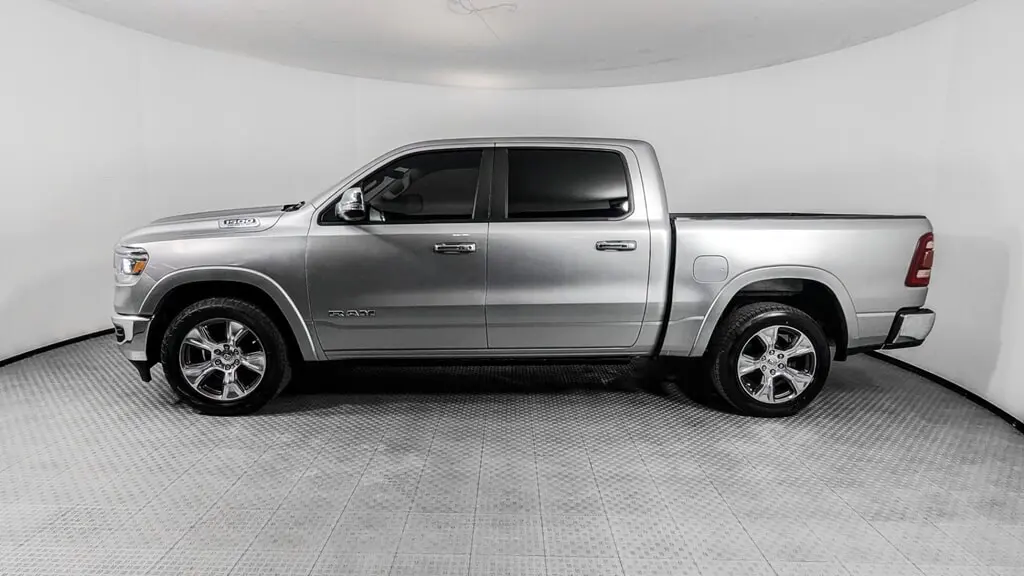2022 Ram 1500 Laramie photo 2