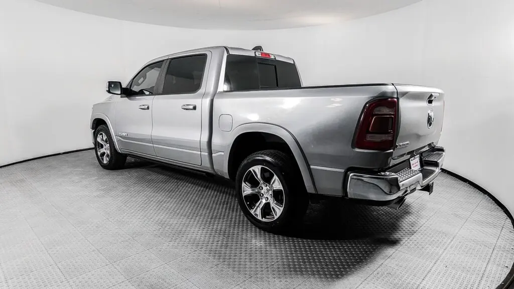 2022 Ram 1500 Laramie photo 3