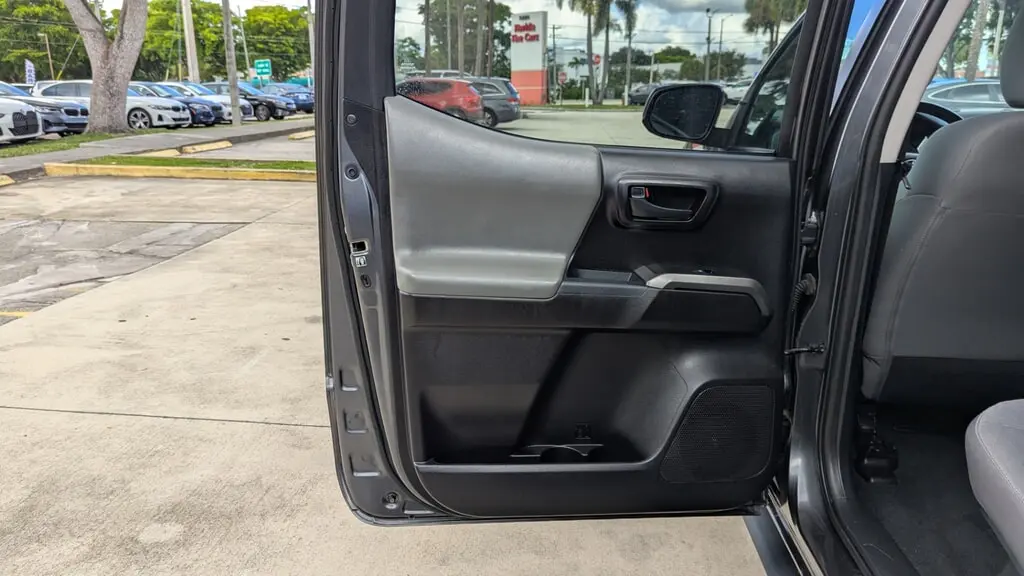 Florida Fine Cars - Used TOYOTA TACOMA 2WD 2020 WEST PALM SR5