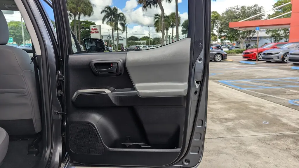 Florida Fine Cars - Used TOYOTA TACOMA 2WD 2020 WEST PALM SR5