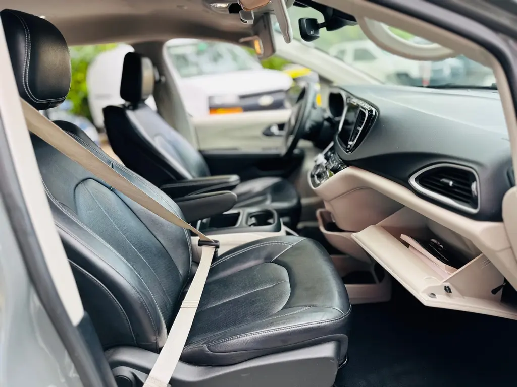 Florida Fine Cars - Used CHRYSLER PACIFICA 2022 MIAMI TOURING L