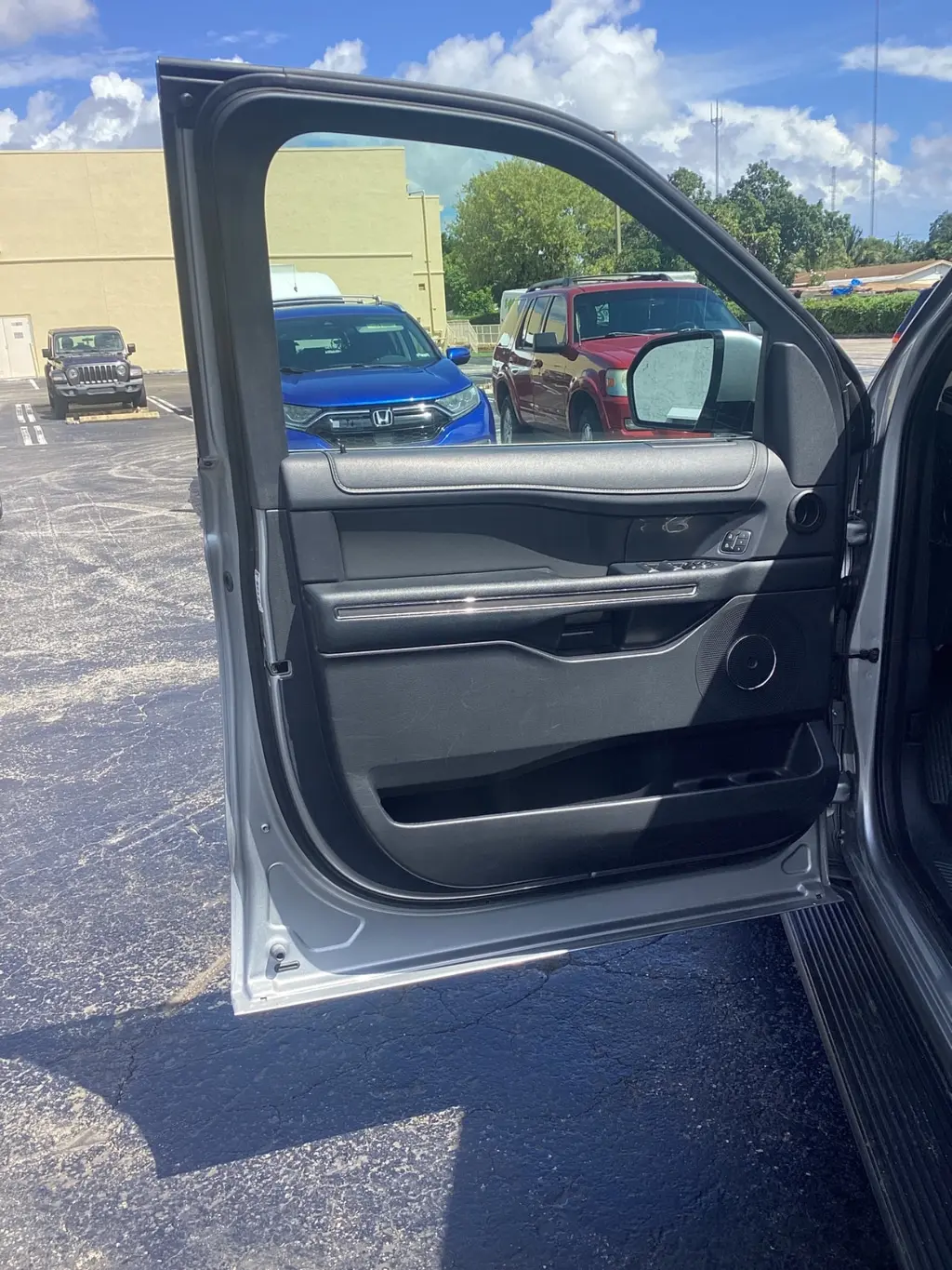 Florida Fine Cars - Used FORD EXPEDITION 2024 MIAMI XLT