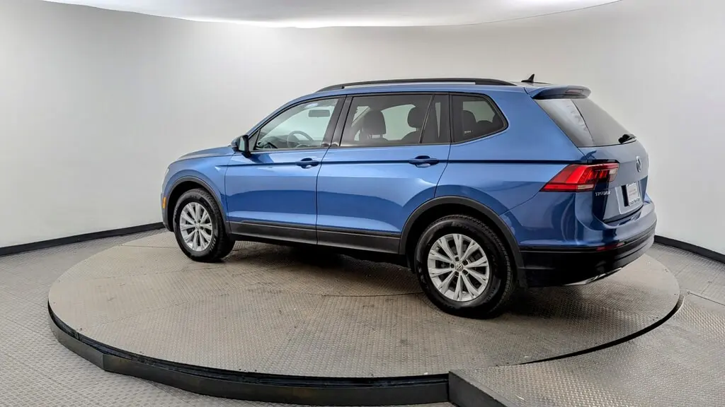 2020 Volkswagen Tiguan S photo 3