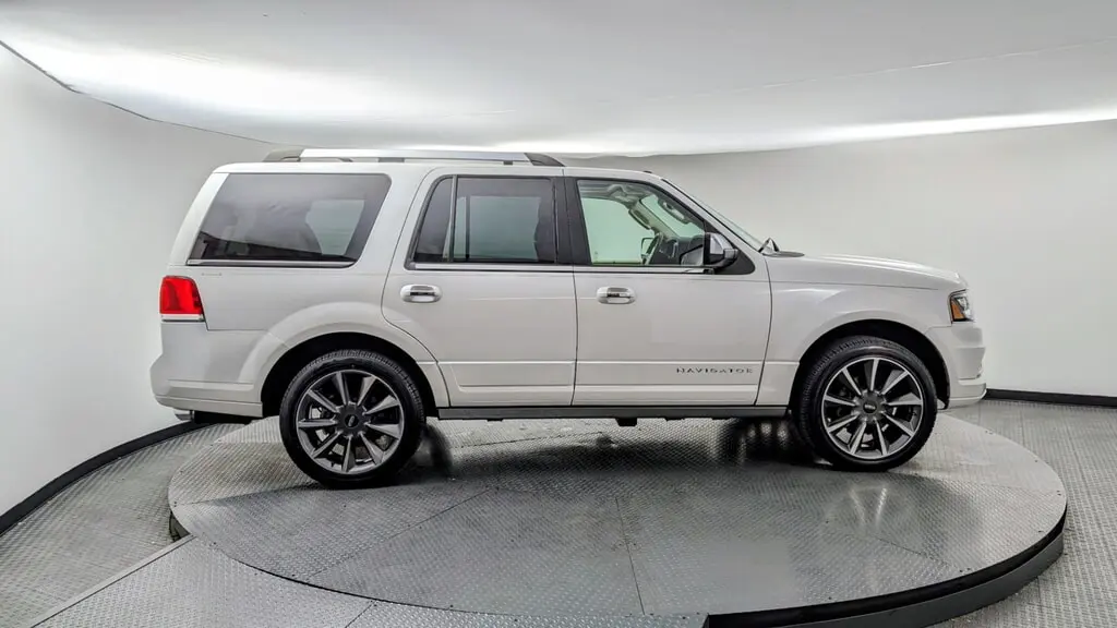 Florida Fine Cars - Used LINCOLN NAVIGATOR 2017 WEST PALM RESERVE