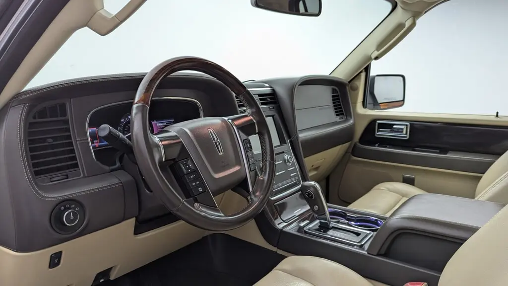 Florida Fine Cars - Used LINCOLN NAVIGATOR 2017 WEST PALM RESERVE