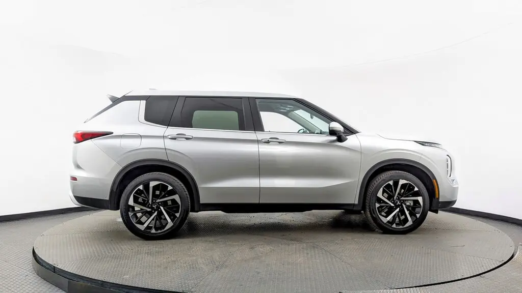 Florida Fine Cars - Used MITSUBISHI OUTLANDER 2024 MARGATE SE