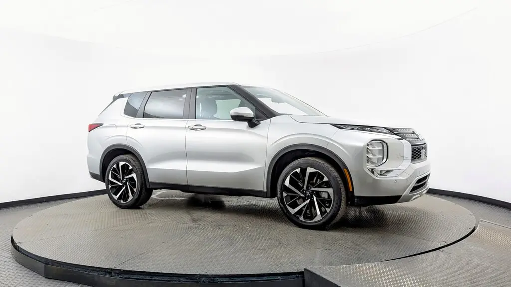 Florida Fine Cars - Used MITSUBISHI OUTLANDER 2024 MARGATE SE