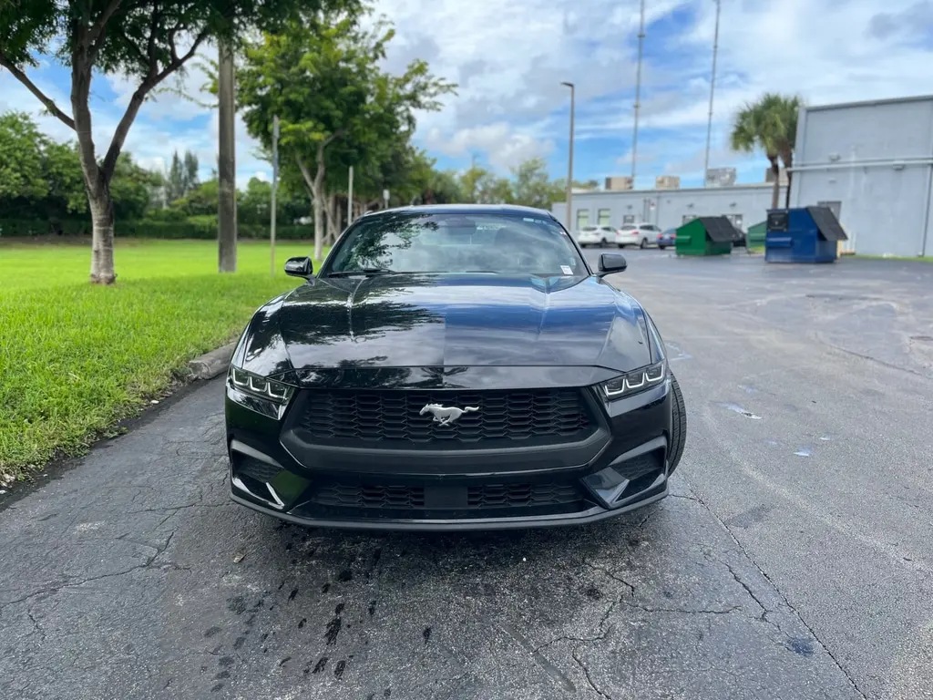 2024 Ford Mustang EcoBoost photo 7