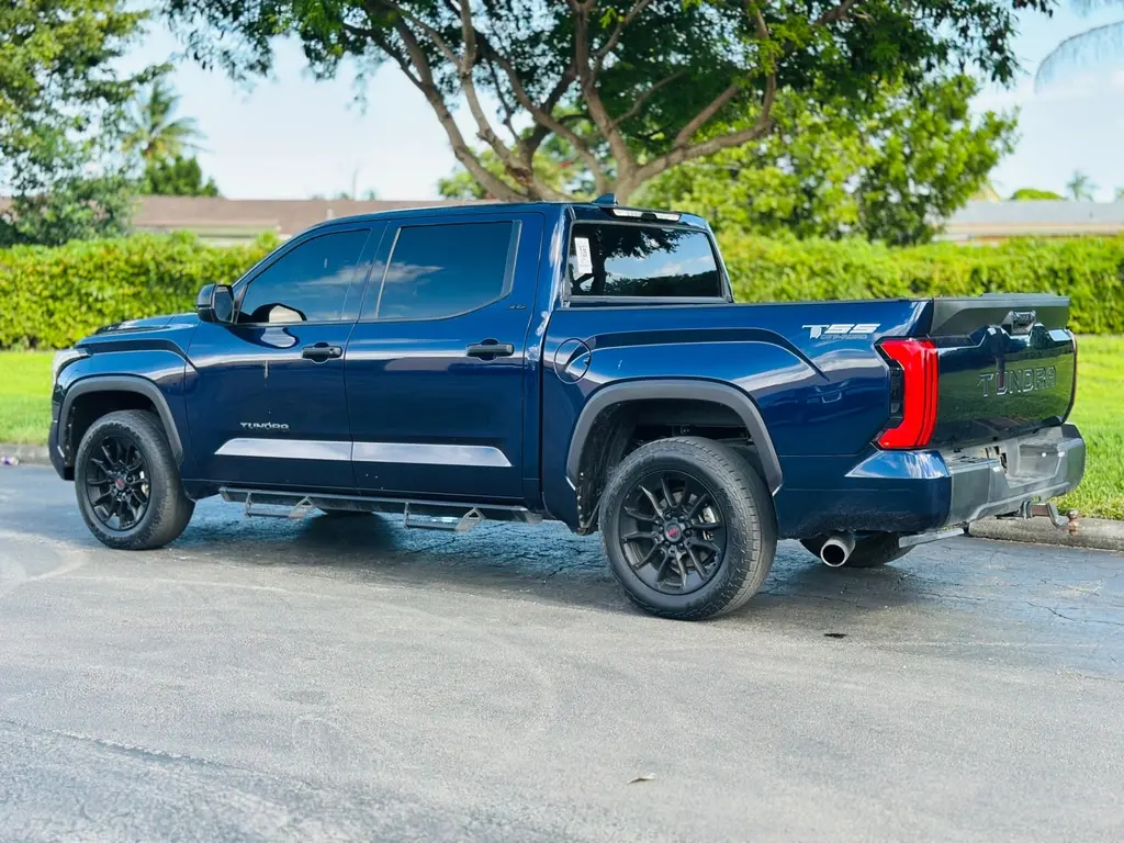 2023 Toyota Tundra SR5 photo 3