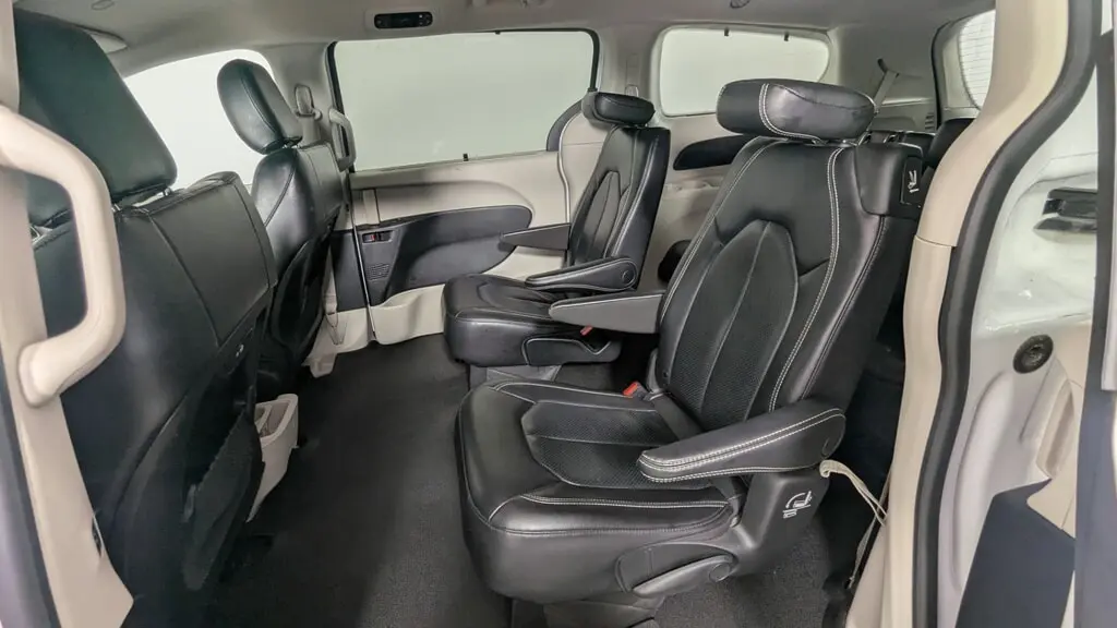 Florida Fine Cars - Used CHRYSLER PACIFICA 2022 ORLANDO TOURING L