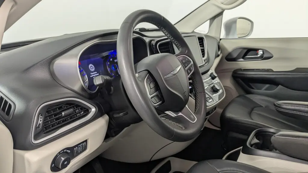 Florida Fine Cars - Used CHRYSLER PACIFICA 2022 ORLANDO TOURING L