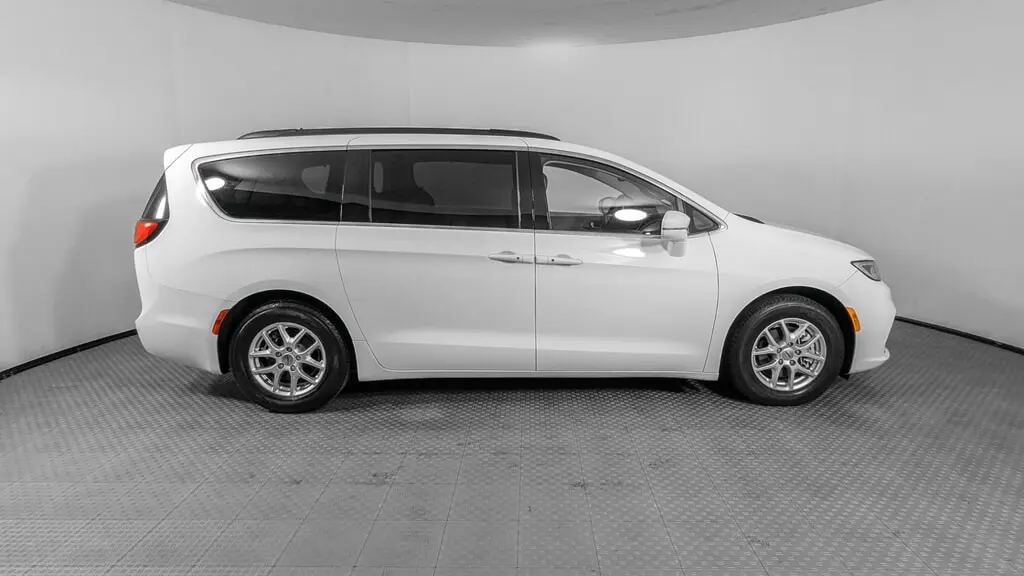 Florida Fine Cars - Used CHRYSLER PACIFICA 2022 ORLANDO TOURING L