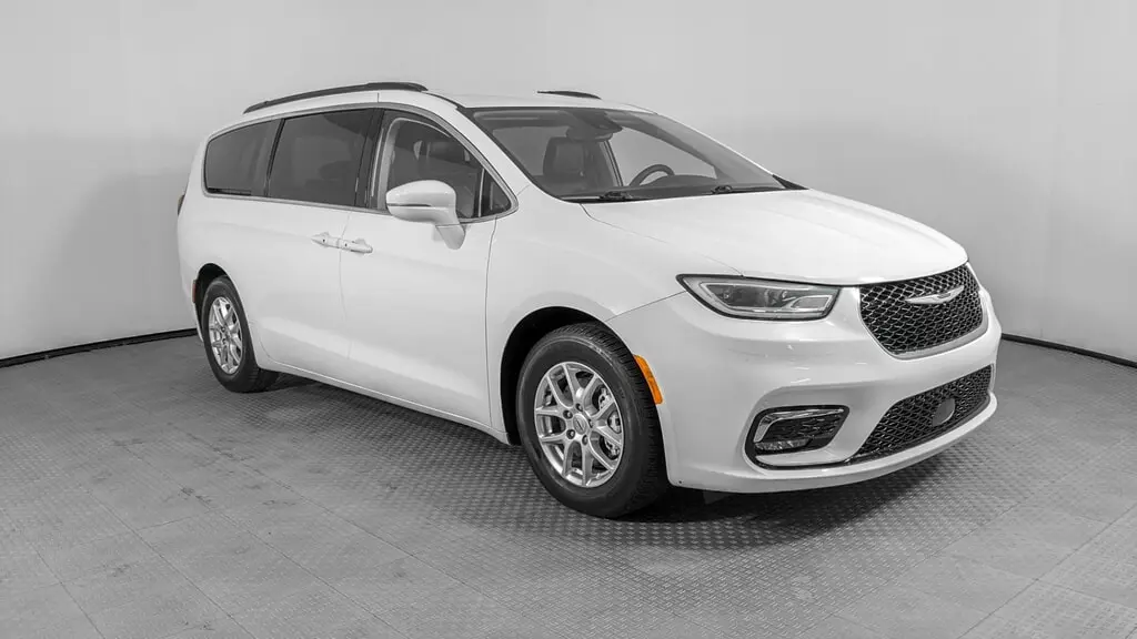 Florida Fine Cars - Used CHRYSLER PACIFICA 2022 ORLANDO TOURING L