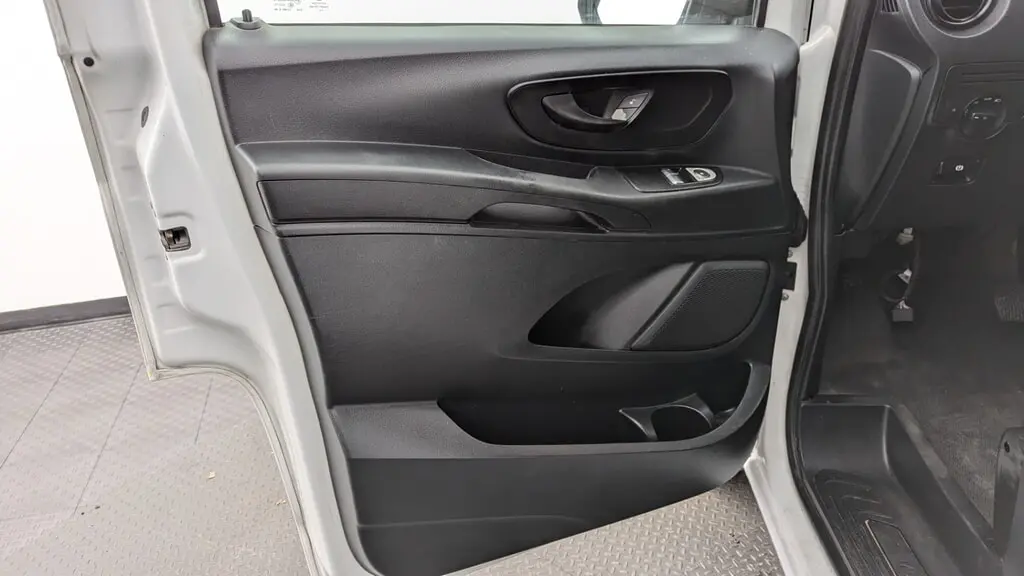 Florida Fine Cars - Used MERCEDES-BENZ METRIS 2016 MIAMI