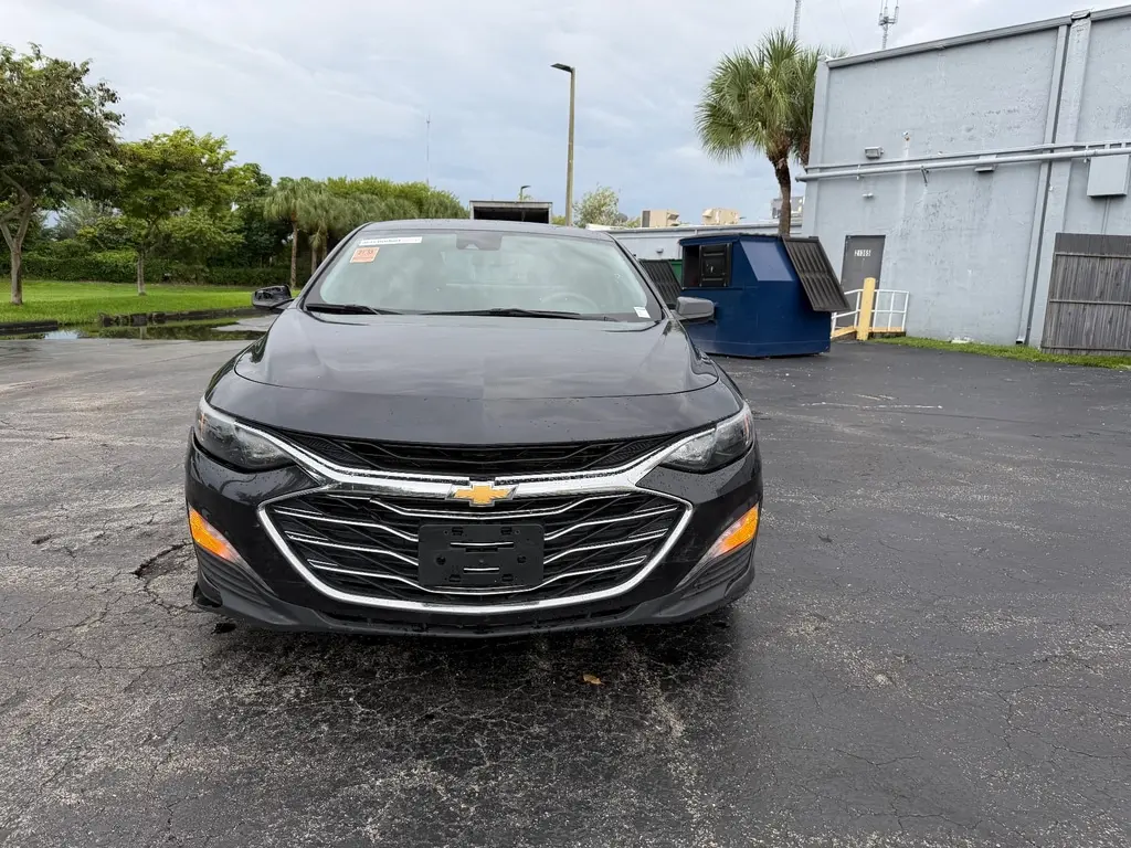 2023 Chevrolet Malibu 1LT photo 4